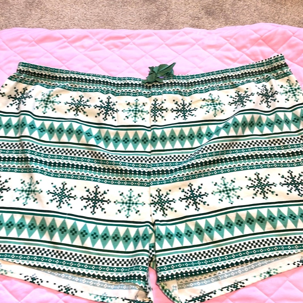 New never worn but no tag- Pajama short